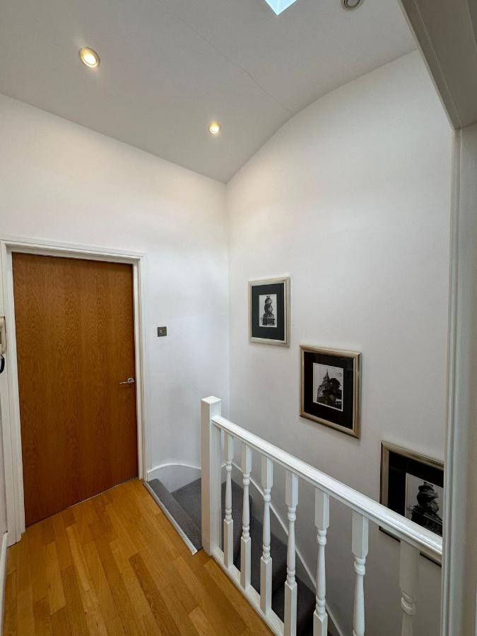 Appartamento Two Br Flat 5 Mins Walk From London Eye G96 Esterno foto