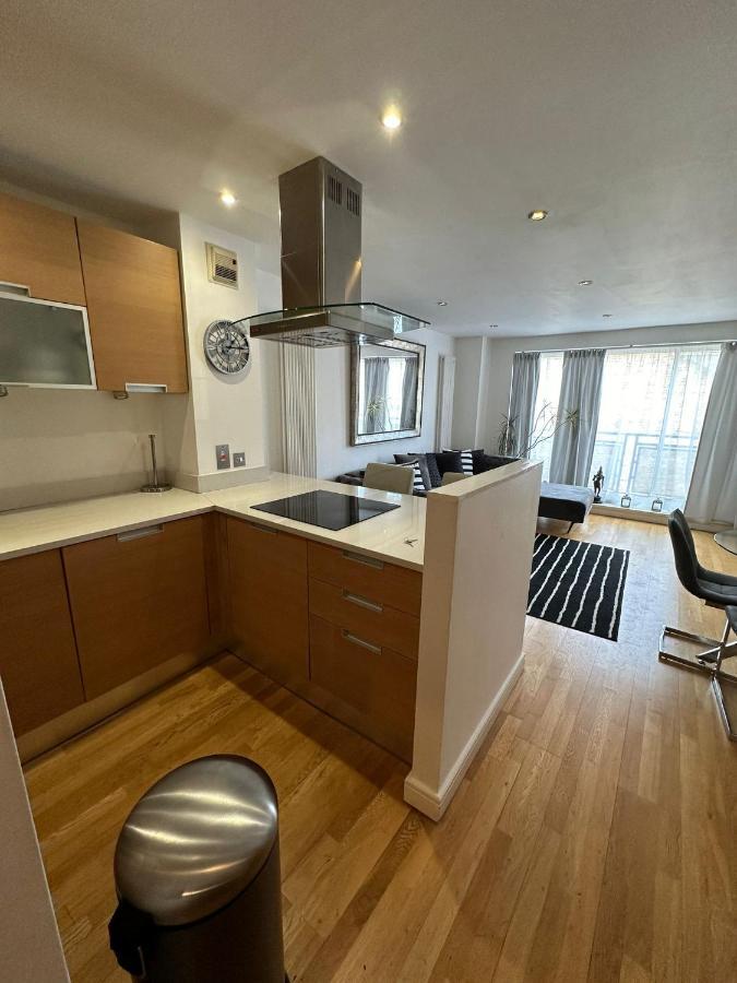 Appartamento Two Br Flat 5 Mins Walk From London Eye G96 Esterno foto